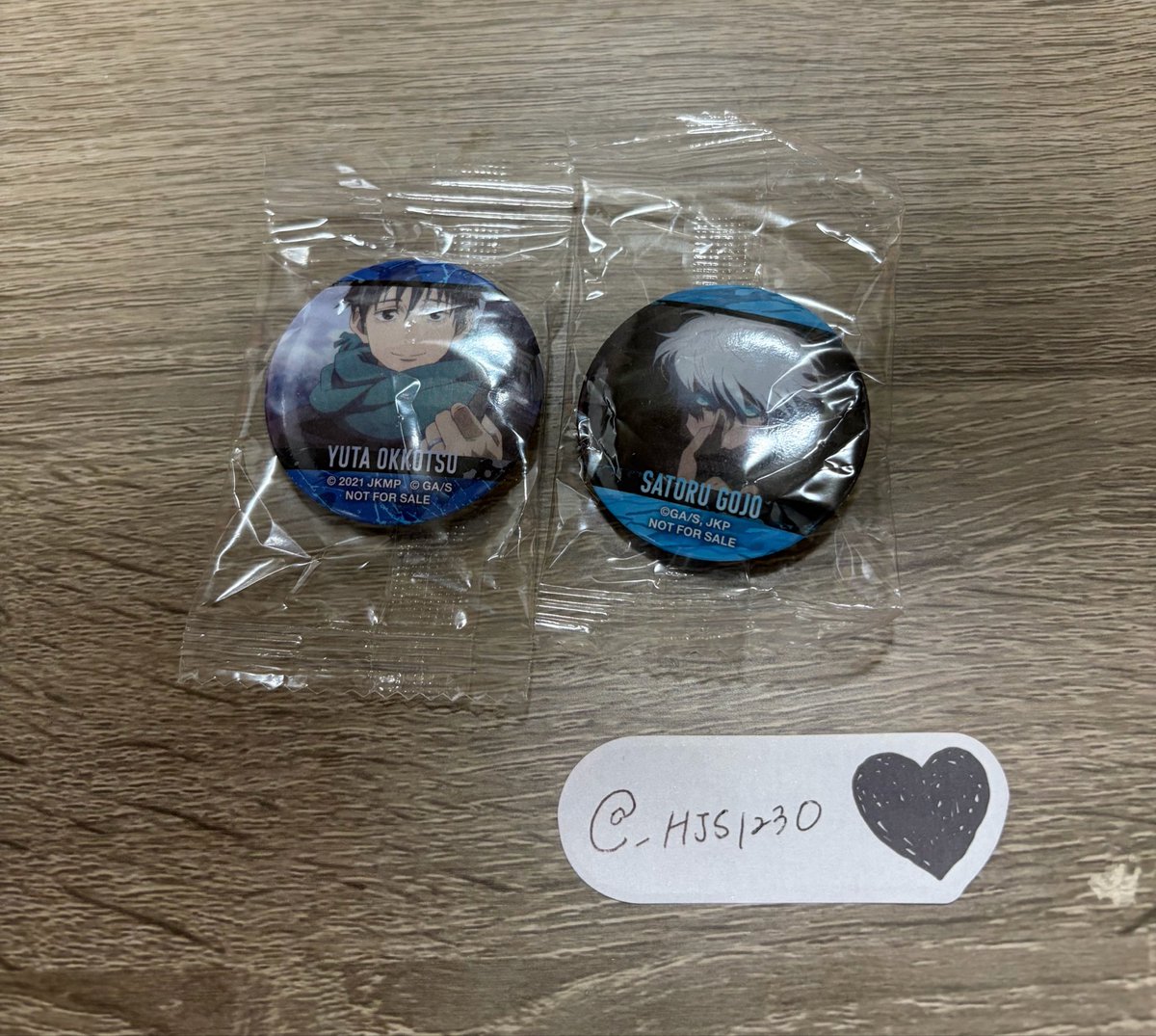 _HJS1230's tweet photo. 【交換】呪術廻戦 くら寿司 ビッくらポン！ 缶バッジ

譲：五条悟 乙骨憂太
求：夏油傑 伏黒恵

郵送にて交換希望です。
検索からのお声がけもお待ちしております。 https://t.co/4s6ATonpgU