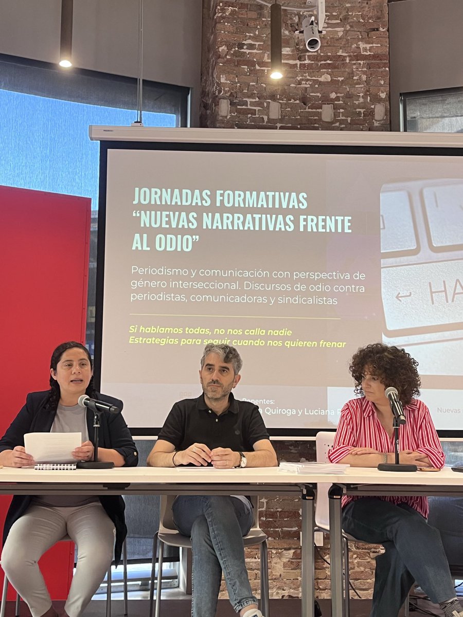 PeriodistasFSC's tweet photo. @zulianalainez destaca la necesidad de “combatir el odio desde la verdad, la solidaridad y el periodismo” en las jornadas ‘Nuevas narrativas frente al odio’ de la @efjeurope @EU_Commission @FSCdeCCOO @montsemontaos @IFJGlobal https://t.co/J8sS8oJ1KT