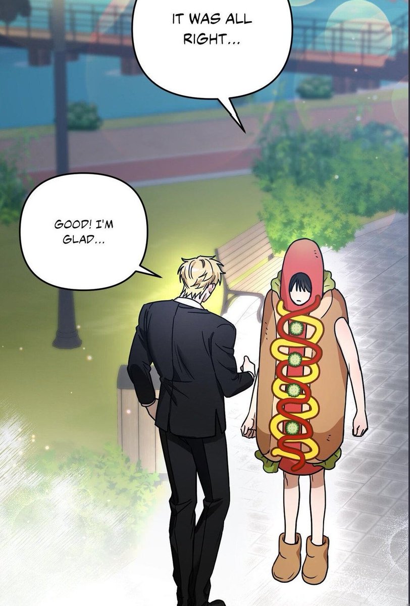 kraizeycherry's tweet photo. Never thought i would read a BL where a confession scene happened while one of them was wearing a hot dog suit but there is a first time for everything I guess 😭😭😭😭 https://t.co/PH7b2stHzN