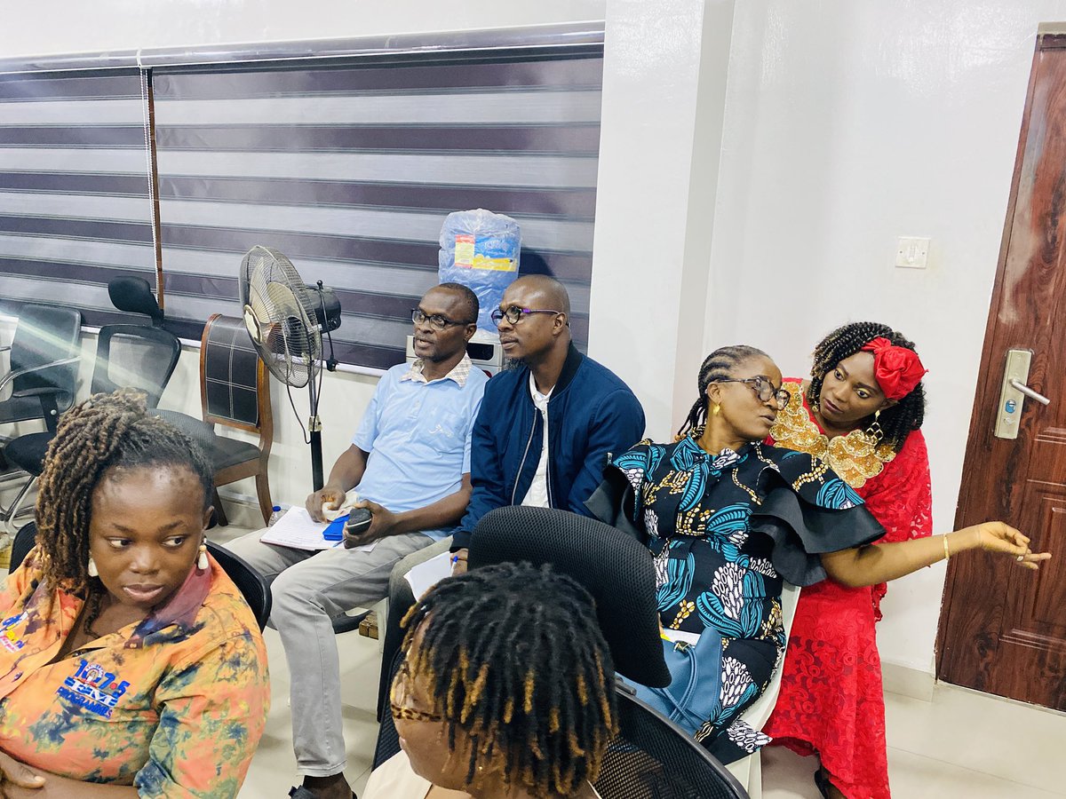 Radiolagos_1075's tweet photo. Radio Lagos/Eko FM held a one-day training on Contents Creation for its staff as part of efforts to enhance digital engagement, increase audience traffic and boost revenue generation. https://t.co/q87NMhh7JP