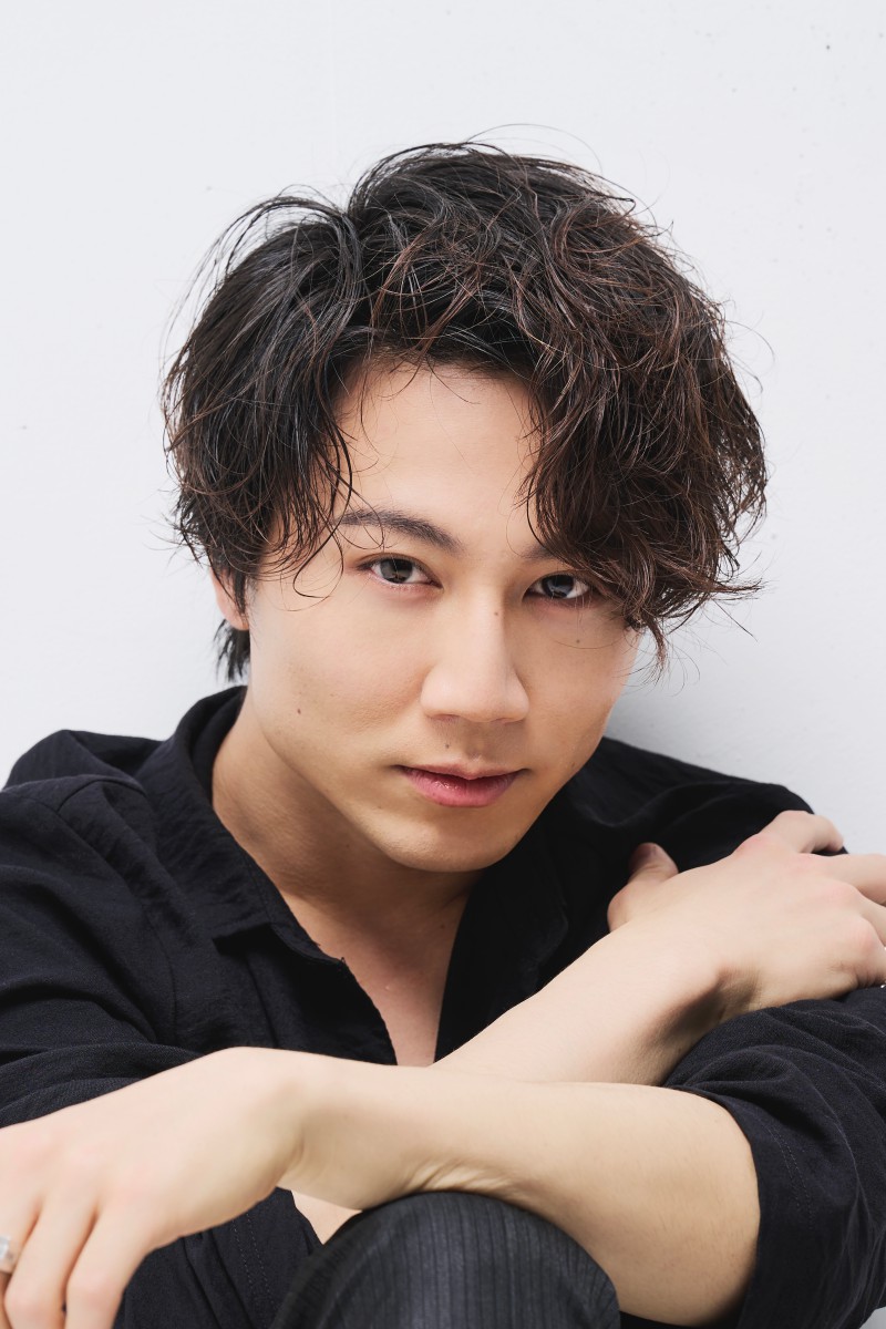 facefaith2026's tweet photo. 大音智海さんからコメントをいただきました。

[ ── CAST COMMENT ── ]

■ 大音智海 ────────────

台本を読んだ時、あまりにも面白くてミステリー小説を読むかの如くワクワクしながら読破しました。この本で、大先輩である矢柴俊博さんと大高洋夫さんとご一緒させて頂けることがこの上ない光栄です。学生時代に何度も足を運んだ僕の原点のような【早稲田小劇場どらま館】。是非皆さまお越しください！

─── ─── ─── ─── ─── ───
 『フェイス』（FACE/FAITH）
2026年7月31日(金)～8月9日(日)

#フェイス #FaceFaith