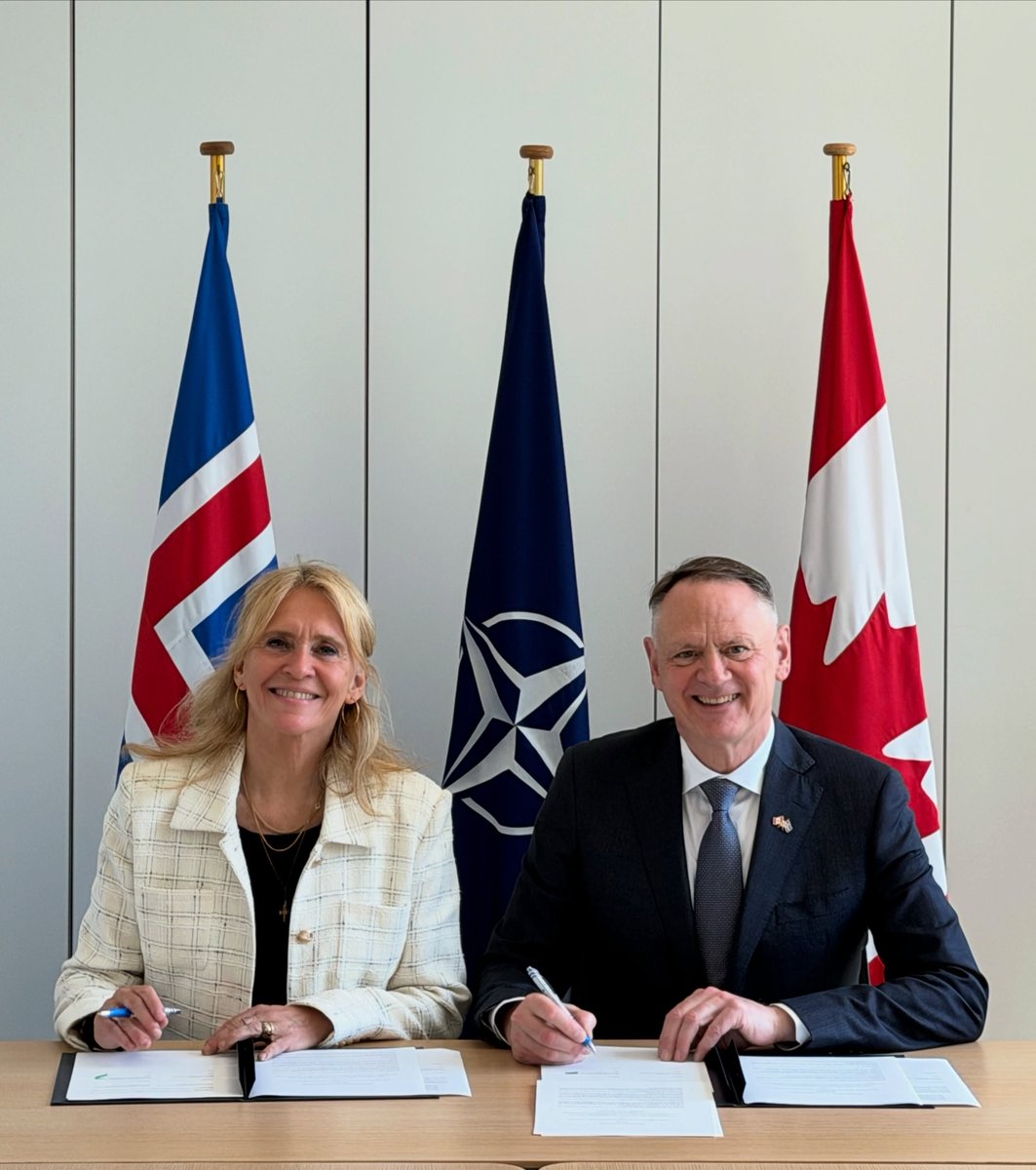 CanadaIslande's tweet photo. 🇨🇦🤝🇮🇸 Le #Canada et l’#Islande ont signé un protocole d’entente actualisé en matière de défense le 18 juin 2026 à Bruxelles.
Partenaire #arctique et allié de l’#OTAN, l’Islande contribue à notre sécurité commune. 
🔗 https://t.co/lkb6WxdOVU https://t.co/FghZhVIWBD