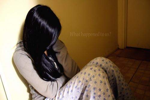 vAyPGL2jYtGyAd9's tweet photo. هُنالكَ مواسم للبُكاء الذي لا دموع له ، وبالنسبة للمرأة أصعب الدموع تِلك التي تذرفها أمام من لآ يستحق .. https://t.co/TDyQqJ9DHA