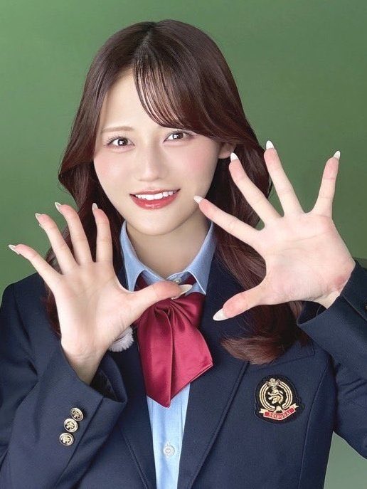 loop_clips's tweet photo. 制服ってやっぱり強い。

イコラブ高松瞳さん、齋藤樹愛羅さんの制服姿が話題にw

完成度高すぎて、
こんな子たちいる学校あったら寄り道せず帰れない自信ある。

青春コンテンツの実写版だった。。。 https://t.co/5U78DOdTj6