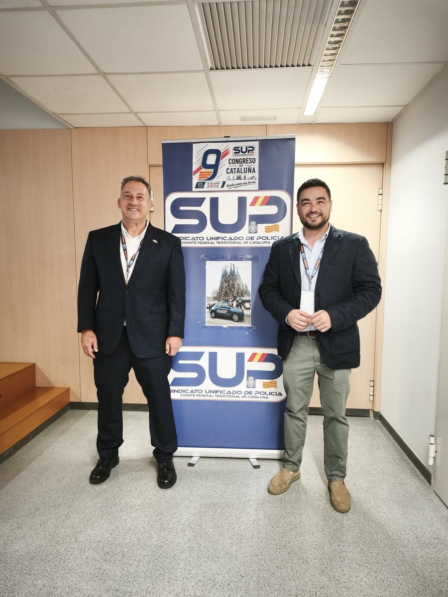 supcat1's tweet photo. Hoy iniciamos nuestro 9° Congreso, acompañados de nuestro SG @carlos.prieto.conesa , miembros del CEN y toda la Comisión Ejecutiva del SUP en Cataluña. 
Trabajamos para mejorar tu futuro. 
#OrgulloSUP https://t.co/f1fVGGiIik