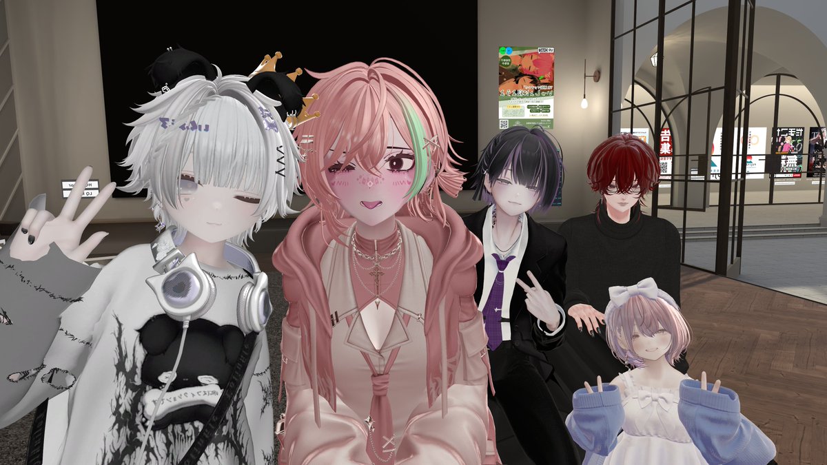 iku_88's tweet photo. 昨日のVRChat!!
パブリックに行ったりエド子さんのところに遊びに行ったりした！
友達たくさん増えた！！！！！！！ https://t.co/xXZj9r1xfC