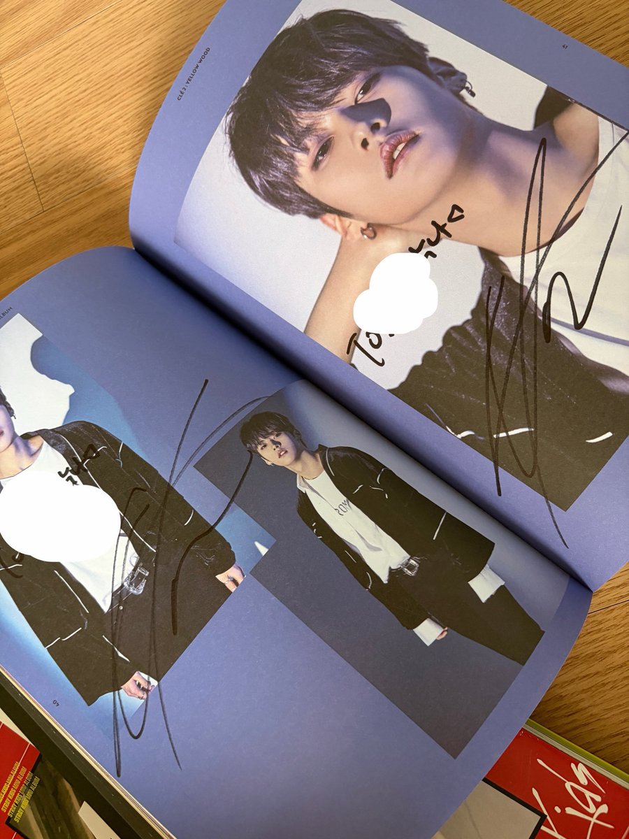 _____sell__'s tweet photo. 스트레이키즈 straykids
스키즈 포카 굿즈 멤버십 공방 친필

사인앨범(miroh/yellow wood)
이름⭕️ 
아이엔 화일

DM or KKT
not expensive

지성 창빈 지성 han bangchan changbin 아이엔 양정인 현진 스키즈 skz straykids 승민 seungmin 김승민 leeknow hyunjin jeongin in 사인 felix 필릭스 https://t.co/PEkW3wU17f