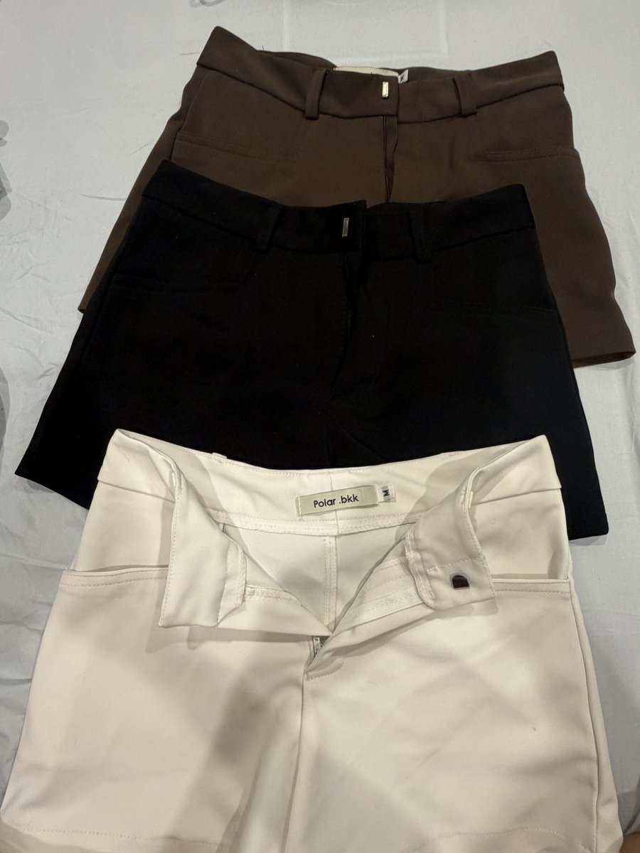 a_llit99297's tweet photo. ส่งต่อ กางเกงขาสั้น polar.bkk jennie shorts size m สีนํ้าตาล ดำ 90
ขาว 70 https://t.co/tEg4mioqmH