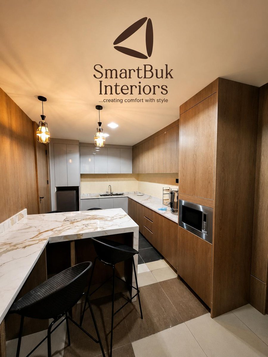 SBk_Interiors's tweet photo. Where functionality meets elegance. ✨

This modern kitchen design combines warm wood finishes, premium marble surfaces, and smart space planning to create a timeless living experience.

#SmartBukInteriors #InteriorDesign #KitchenDesign #ModernInteriors #LuxuryLiving #Home https://t.co/9jc47rMHw4