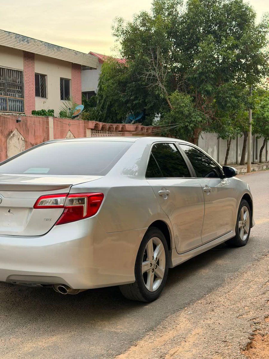 abdulknasidi's tweet photo. Slightly Used 
Toyota Camry 
Model: 2013 
Original custom duty 
Asking price🏷️: N10.8
📥081-6430-2387 https://t.co/vwPhxzAKH3