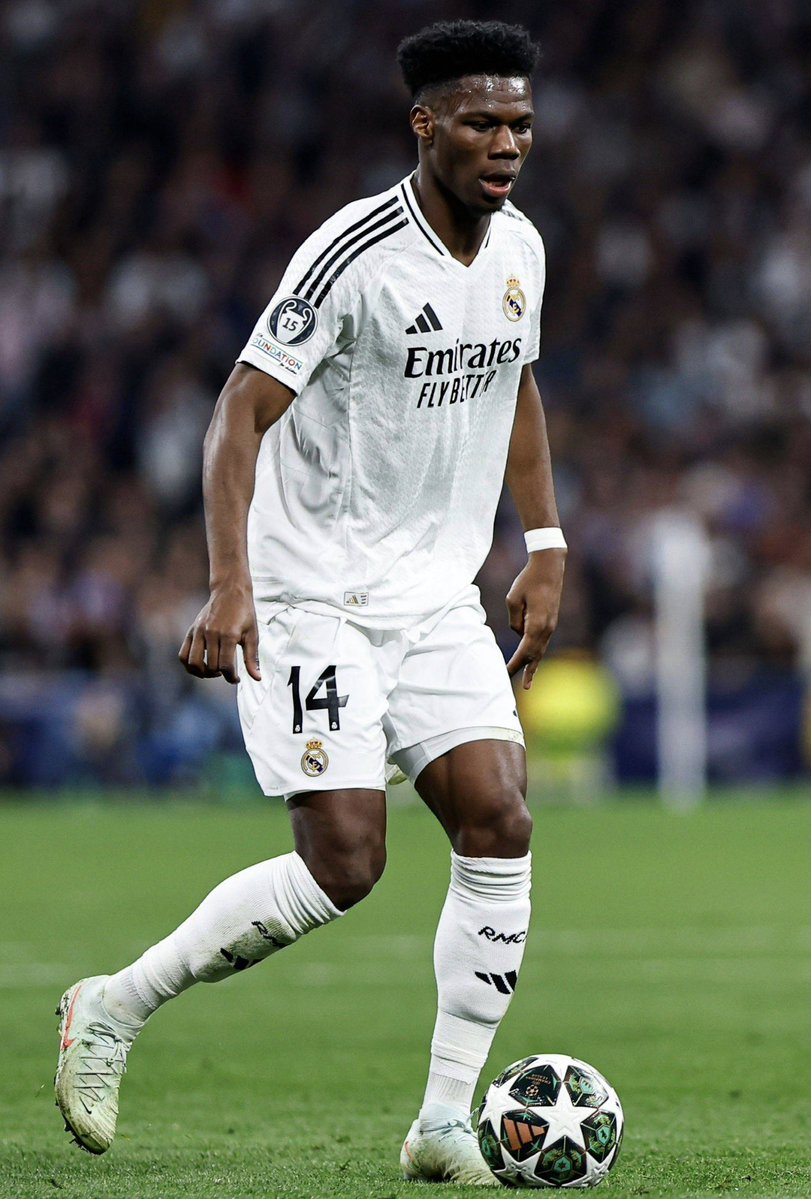 centredevils's tweet photo. 🚨🚨🌕| NEW: Aurélien Tchouaméni is on a very big salary and at the moment it is financially not what Manchester United want to do. Real Madrid have also still not opened doors to an exit for the player. [@FabrizioRomano] https://t.co/2q4ivbqtpa