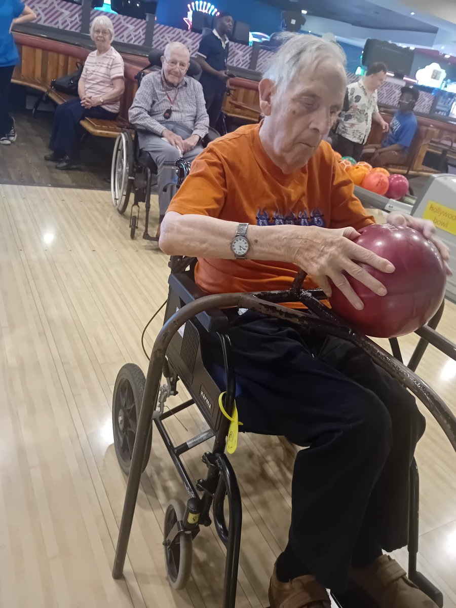 Bristolcarehome's tweet photo. A Striking Day Out for Glebe House 🎳✨

Today, Bill, Christine and Ron enjoyed a fantastic outing to Hollywood Bowl, where there was plenty of fun, laughter and friendly competition!🎳🏆😊

#GlebeHouse #HollywoodBowl #DayOut #BowlingFun #MakingMemories https://t.co/uC8sjNs5mL