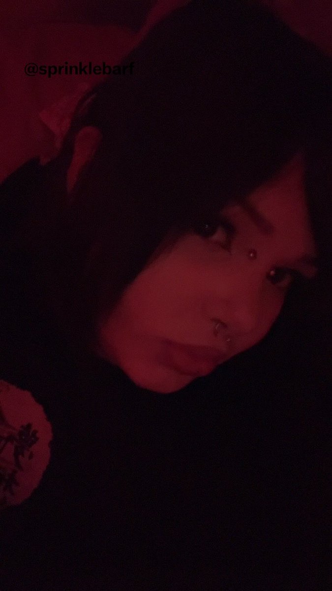 sprinklebarf's tweet photo. Ok so I reached 150 here’s me without a wig..🥲 https://t.co/yrgAvtw7js