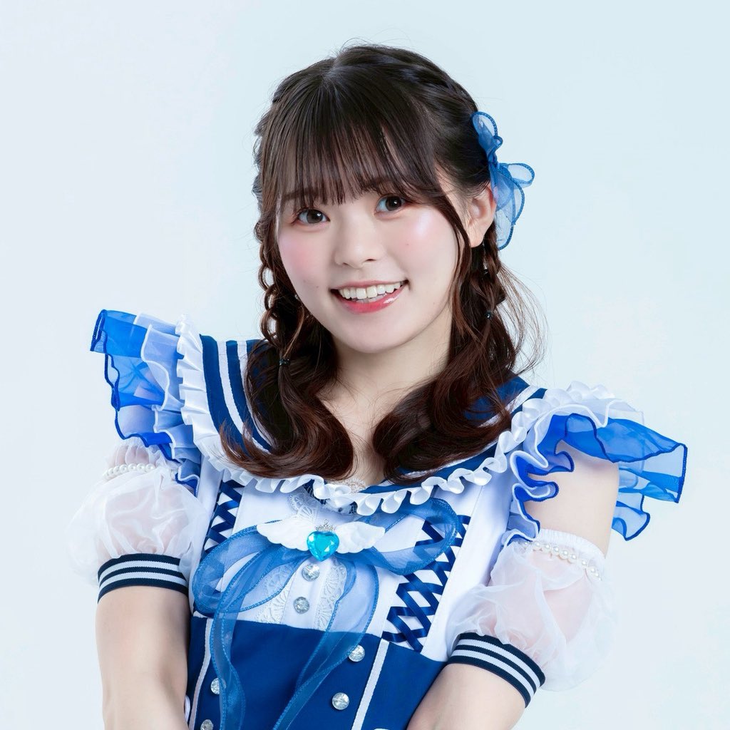 i_hana_info's tweet photo. 💿✨「岩村華 2nd Single『ラムネ日和』インストアイベント」

🗓️7月9日（木）19:30～(入場開始：19:15〜)

📍東京・HMV&amp;BOOKS SHIBUYA 6Fミュージアム側イベントスペース

🎀ミニライブ＆特典会

🔗詳細ページ
https://t.co/6hGXX9dZ8H

#岩村華 https://t.co/QCGiiE3BVx