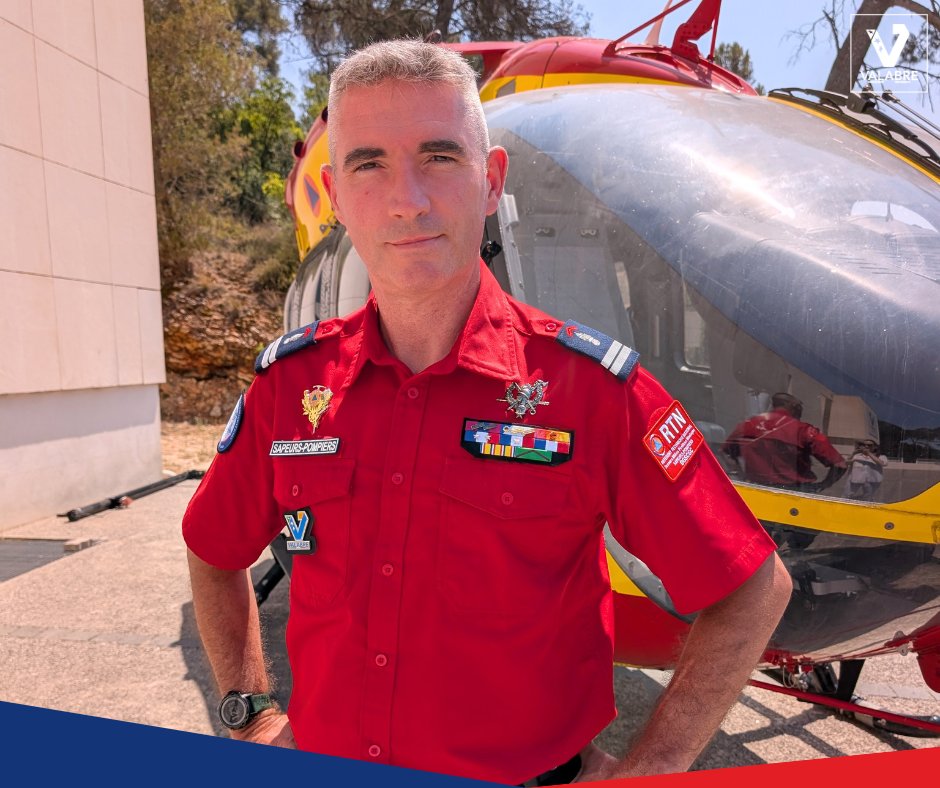 EntenteValabre's tweet photo. Temps fort sur le Forum national Secours en Milieu Périlleux et Montagne (#SMPM) avec la nomination du lieutenant Guy Pourchot, chef du Centre national de formation SMPM de l'Entente Valabre, en qualité de Référent Technique National SMPM.

Cette nomination lui a été remise par le Contrôleur général Bruno CESCA, représentant la Direction générale de la @SecCivileFrance et de la gestion des crises (#DGSCGC). À cette occasion, notre directeur adjoint lui a également remis les insignes de Référent Technique National SMPM.

Cette nomination vient saluer l'expertise, l'engagement et l'investissement de @Guy_Pourchot au service du secours en milieu périlleux et de montagne, ainsi que le rôle joué par l'@ECASCVALABRE dans la formation et le développement de cette spécialité au niveau national.

Toutes nos félicitations pour cette nomination !