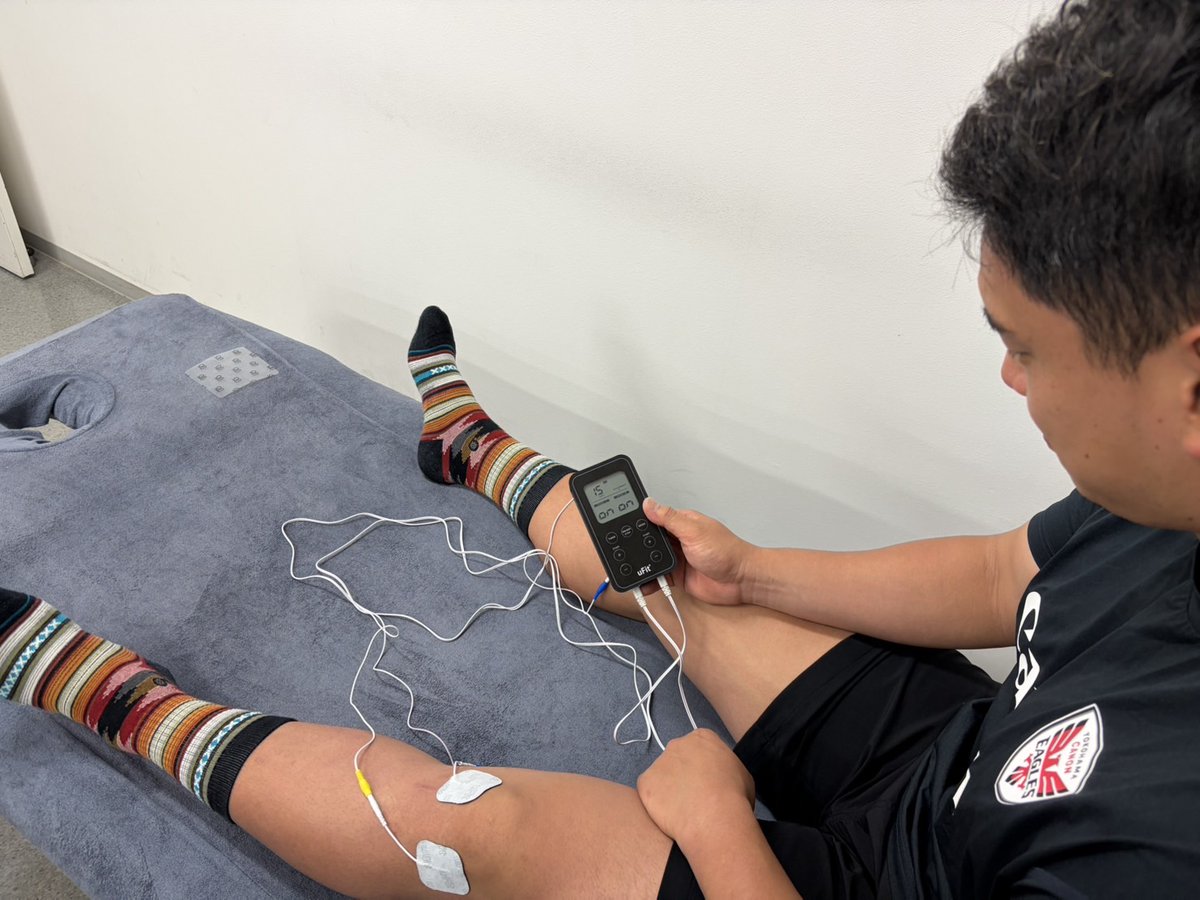 Canon_Eagles's tweet photo. 【御礼】
ホストエリアパートナーの uFit様(@ufit_official)より「uFit Pocket Pulse」をご提供いただきました。
ふくらはぎや腰・肩のケアに、多くの選手が日々愛用中!💪
手軽なのに本格的なリカバリーができ、日常のセルフケアにもおすすめです👌
https://t.co/ffq38wOA9Z
#uFit https://t.co/hjIiFPpkFH