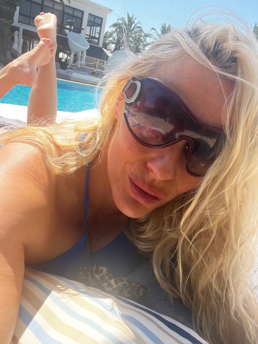 Brittany Bardot1 - 💋💋💋💋💋💋💋💋💋💋💋💋💋 https://t.co/tC1lAPgZQo 💋💋💋💋💋💋💋💋 kiss you.... https://t.co/tC1lAPgZQo https://t.co/qwvXxHy30x