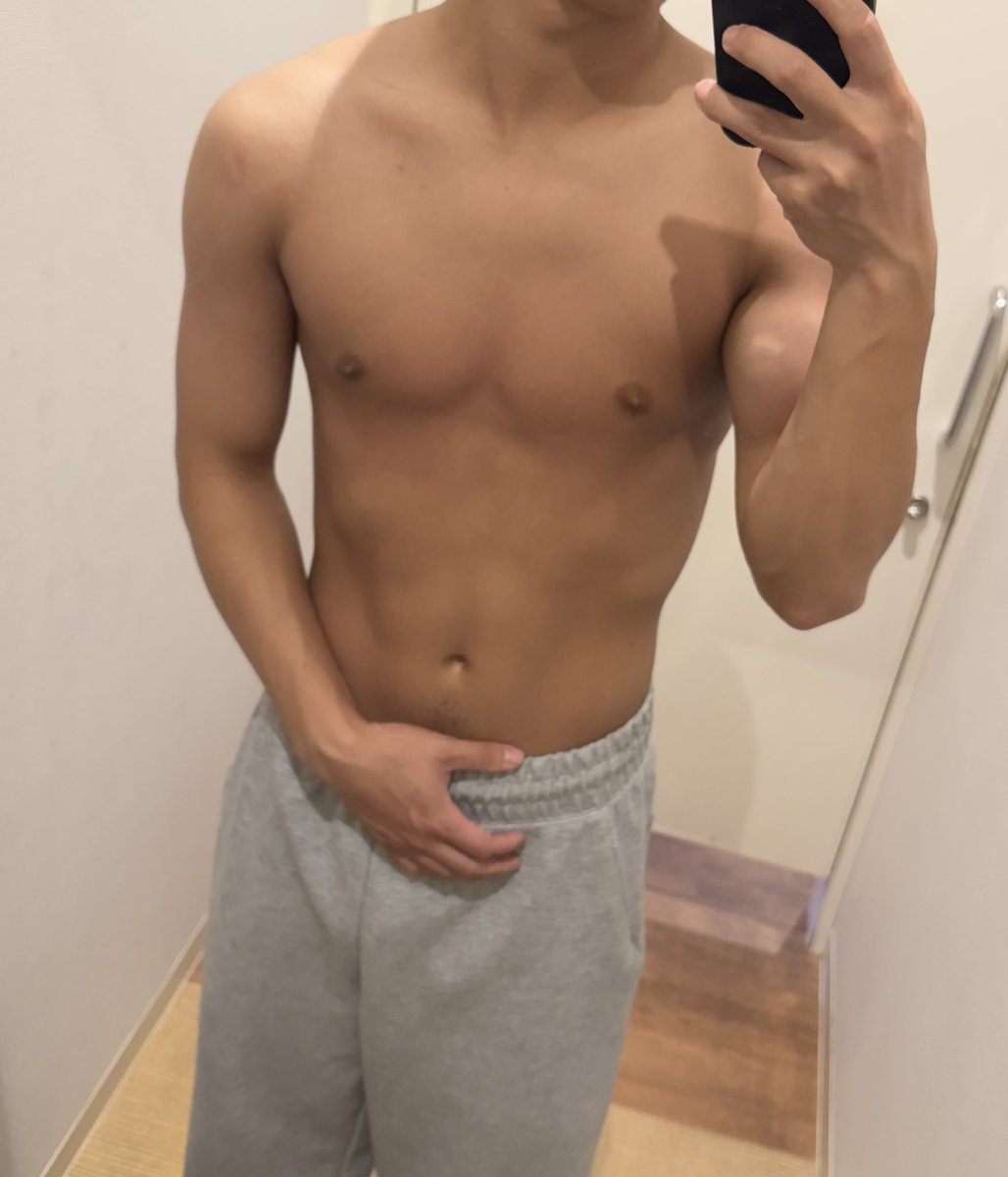 Ren06xy's tweet photo. これ以上焼いたらきもい？ https://t.co/esCcIY70nL