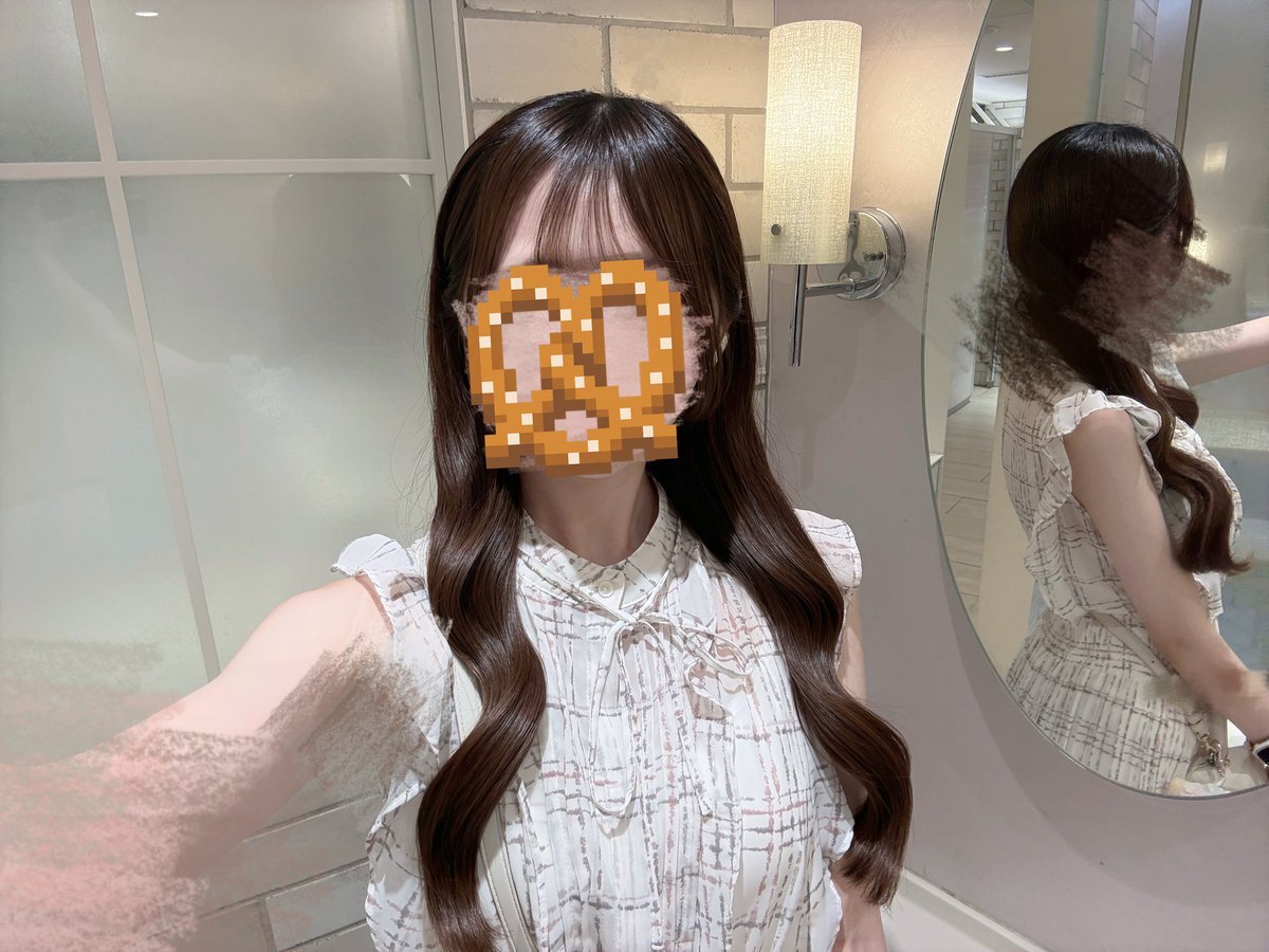 _zkyun's tweet photo. 🥨🤍 https://t.co/2cRx1009wu