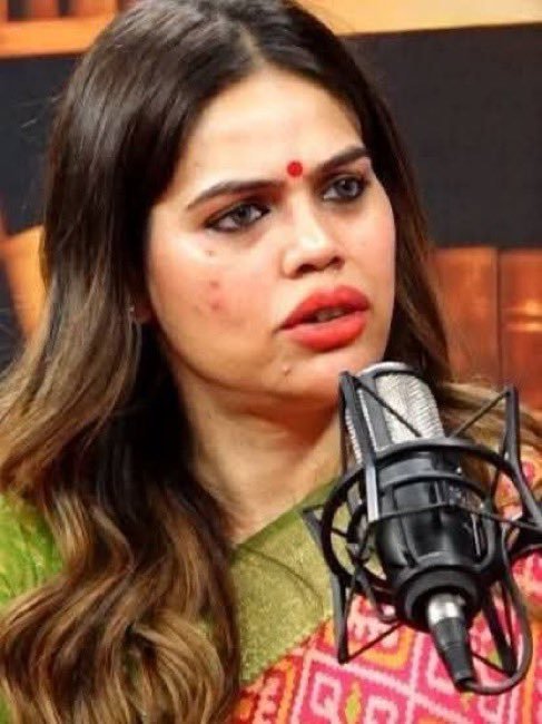 KomalPandit_'s tweet photo. मुहम्मद ﷺ की शान में गुस्ताखी करने वाली BJP नेता 'नाजिया इलाही खान' की गिरफ्तारी चाहते हैं 

तो लिखना न छोड़े 
#ArrestNaziaElahiKhan https://t.co/ebQryDljPs