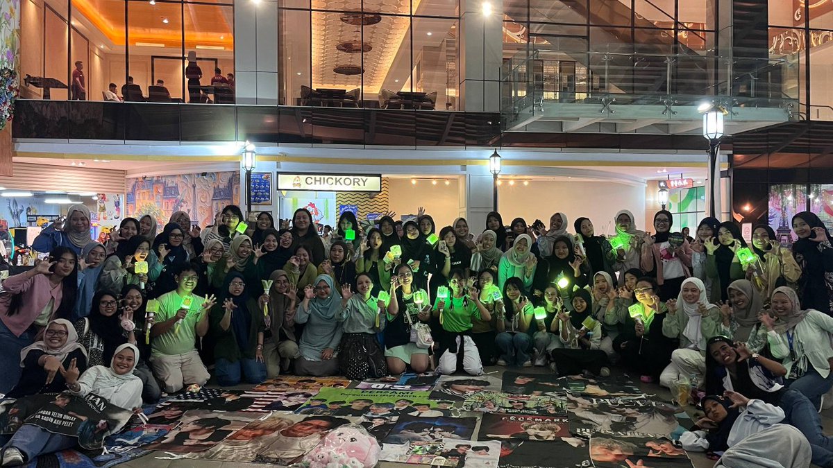 eventkpopzone's tweet photo. https://t.co/Eet4PyCUpF