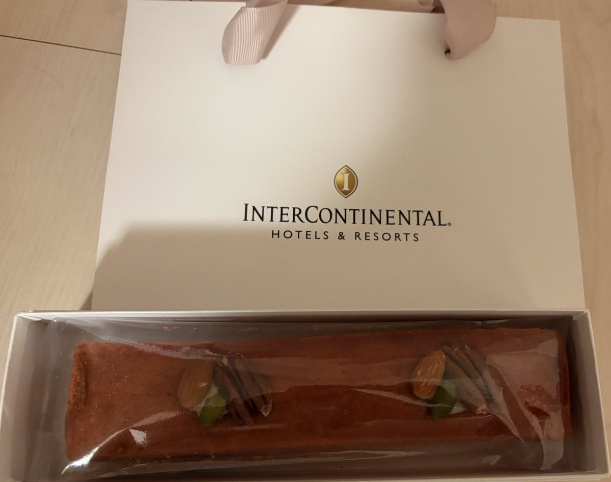 Naririn203's tweet photo. 株主総会の記録

6/24 タカミヤ@インターコンチネンタル大阪

6/25 日清食品@ホテルニューオータニ大阪

日清食品は2年連続雨だけど出席者多かった。 https://t.co/N4MonVi4gE