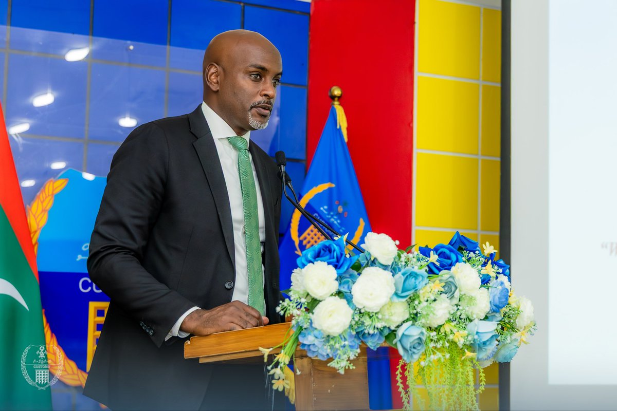 CustomsMv's tweet photo. The equipment was officially handed over by U.S. Embassy Regional Security Advisor Mr. Mihyar O. Alnifaidy and UNODC Head of Office in the Maldives Mr. Enrico Boninsegna, and received on behalf of the Maldives Customs Service by Deputy Commissioner Ibrahim Mafaaz. https://t.co/qmdGVmKlzP
