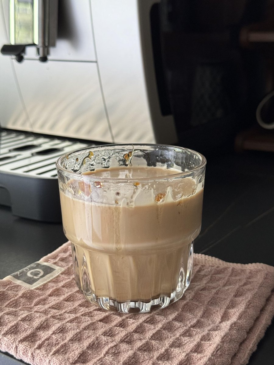 ahnkiho's tweet photo. Just tested the new AI-powered coffee maker that crafts custom brews based on your daily mood  Game changer for morning routines! https://t.co/DMfe1YO2Xb