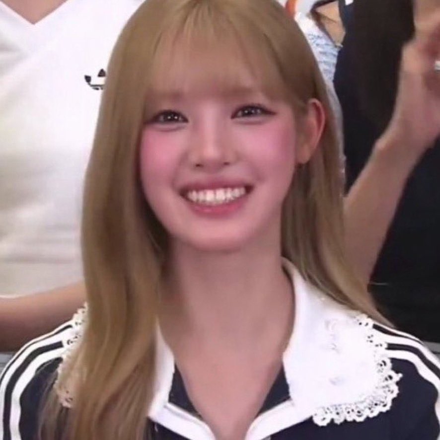 headpingping_'s tweet photo. 부끄러우면 다 티나는 여자가 취향입니다.. https://t.co/x3jeGu2r3r