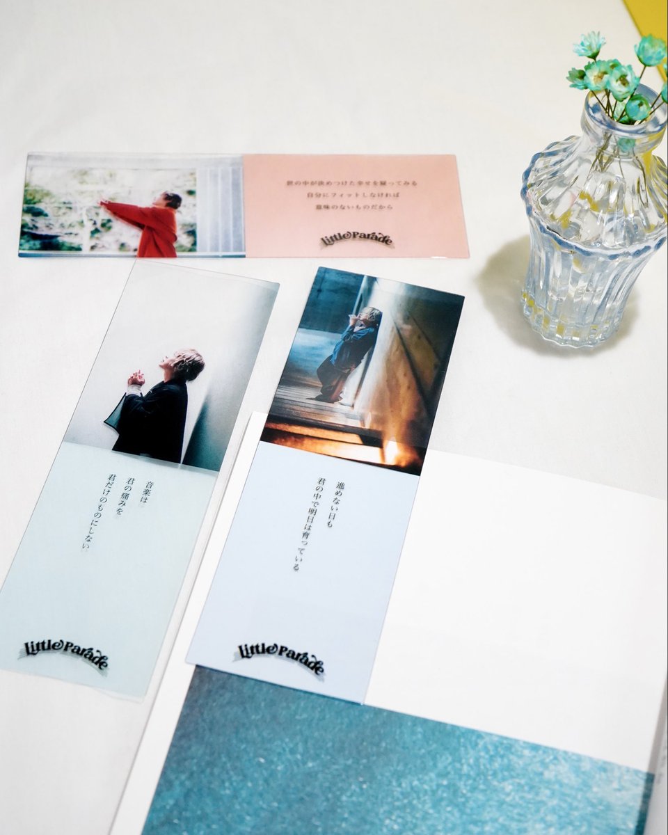 LittleParade_JP's tweet photo. 〖“Quiet A.M.” OFFICIAL GOODS〗

しおり - Poetry Bookmark Set
¥2,000

Material : PVC

Words：太志
Photo：タカギユウスケ(@yusuke_mphoto)

𓂃⟡.·

✒︎ memo

撮り下ろし写真×書き下ろしポエトリーの特別なクリアしおり！
それぞれ3枚セットでの販売です！ https://t.co/30EcfqkV04