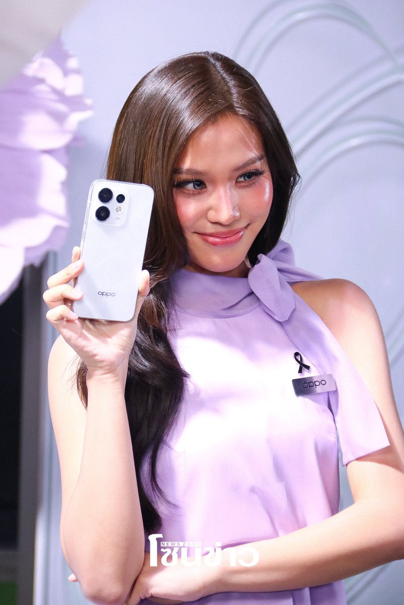 newszonelist's tweet photo. สวยแบบไม่ปรุงจืด! บอนนี่ ภัทราภัสร์ #beonnnie จึ้งฟีลตัวท็อป✨ ในงานเปิดตัว OPPO Reno16 Series 5G สมาร์ตโฟนเพื่อนซี้ เทรนดี้ทุกช็อต รอบนี้อัปเกรดความสวยสับและเทคโนโลยีกล้องพอร์ตเทรตมุมกว้างแบบคูณร้อยไปเลย

#Reno16SeriesTH 
#Reno16SeriesTHxBonnieANY
#เก็บทุกโมเมนต์โดดเด่นเป็นตัวเอง