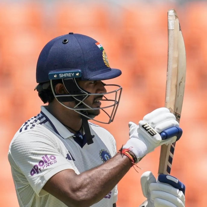 AhmedGT_'s tweet photo. 🚨 Sai Sudharsan has smashed 132 vs Sri Lanka A. 🚨

- Devdutt Padikkal got out for 12 and Ruturaj Gaikwad got out for 22 on the same pitch. There's a reason why Sai Su is miles better than them! https://t.co/KULhToT113
