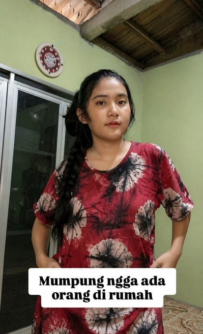 lovxeelys's tweet photo. Mumpung ngga ada orang di rumah

https://t.co/C4A9N3iTIi

https://t.co/AVT80Uz2wY https://t.co/bsiN15GjbW