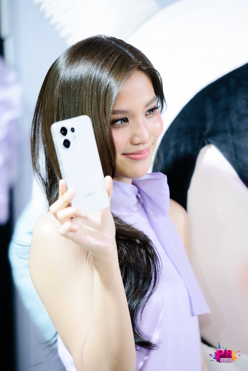 PRSocietyNews's tweet photo. นีนี่คนสวยของเอนี่~ 

BONNIE ANY LOVE SHOT WITH OPPO
#Reno16SeriesTHxBonnieANY
#beonnnie
#Reno16SeriesTH 
#เก็บทุกโมเมนต์โดดเด่นเป็นตัวเอง
#เพื่อนซี้เทรนดี้ทุกช็อต 
#oppothailand https://t.co/plOBB8FRbu
