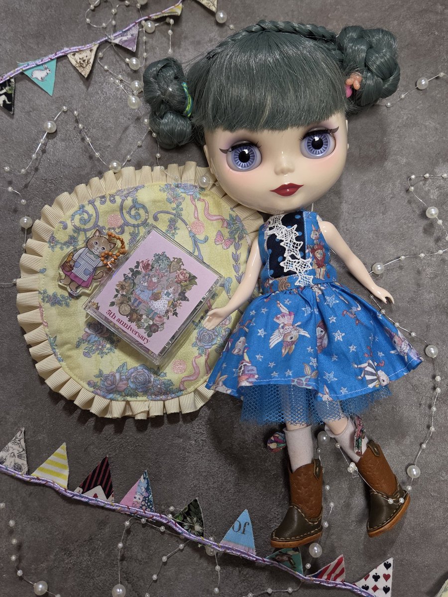 misato78's tweet photo. 先日、ミニチュアCDを可愛く仕上げました🥰ベイグッズもあるとかほんと？？😂 https://t.co/au8EIZXBBl