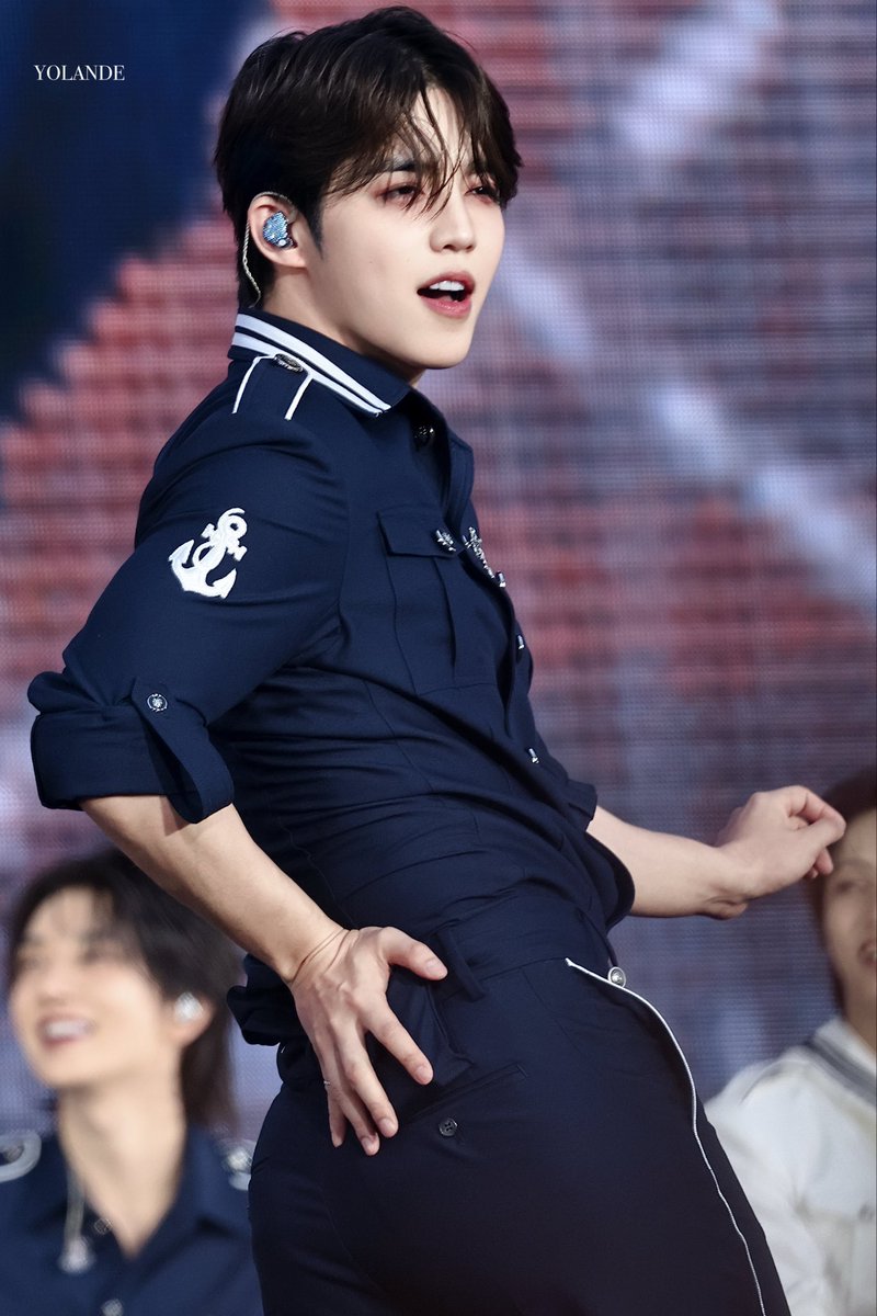 Mil_gam_13's tweet photo. 남성향 가챠겜 빠는 육수씹덕들이 가슴이랑 엉덩이를 동시에 보여주는 섹시어필 포즈 왜 좋아하는지 이해 가서 존나 자존심 상한다 https://t.co/5M0Lfr5Ud5