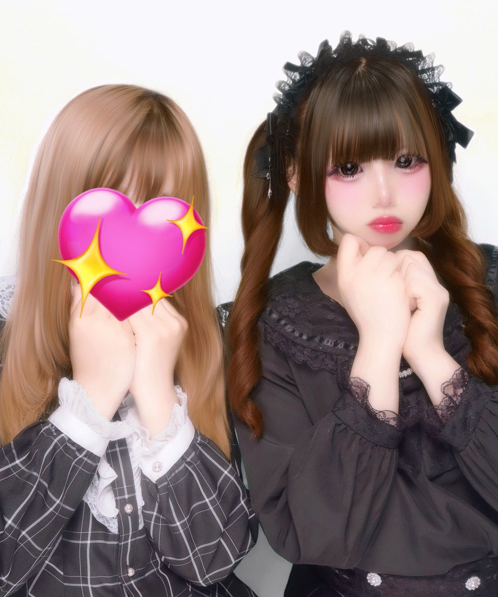 liona__singer's tweet photo. こないだ可愛い後輩ちゃんと遊んだの⋆ ˚ᯓ★˚⋆
お友達と遊ぶとかめっちゃ久しぶりで楽しかったなぁ👊🏻 ᷇ᵕ  ᷆  )
やっぱり地雷系してる時の僕が1番かわいいなぁ(ᐢ ̥_  _ ̥ᐢ)♡ https://t.co/kNUn3r1kcy
