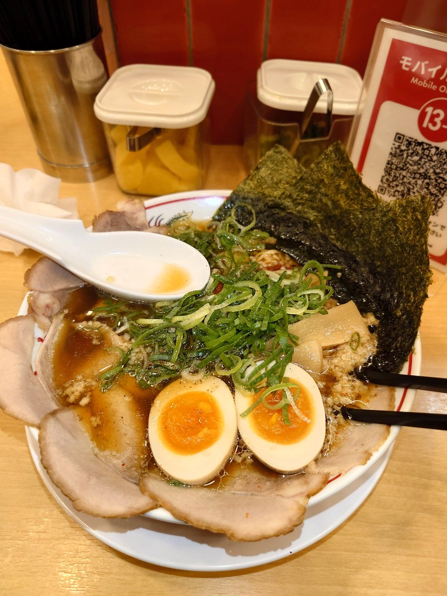 ma2sandesu's tweet photo. ニューオープンしてたから食べた
割引券あるうちは行っても良い
という感想
#魁力屋
#ラーメン
#ニューオープン https://t.co/SSox7FwrBO