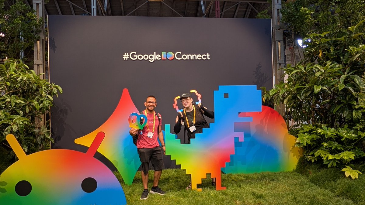 rachelnabors's tweet photo. Fighting the @aiDotEngineer World's Fair FOMO with @Infoxicador at #GoogleConnectIO https://t.co/v5QNcXrAMV