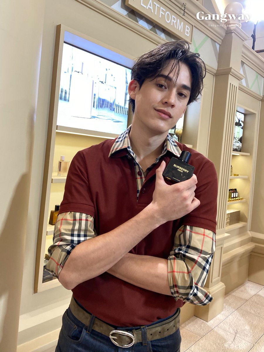gangwayth's tweet photo. #GangwayExclusive พาส่องลุค ‘กวิน - แคสกี้‘ #GawinCaskey ในงาน BURBERRY BEAUTY : PLATFORM B ณ Main Hall, Beauty Hall, ชั้น M สยามพารากอน

GAWIN AT BURBERRY BEAUTY
#BurberryBeautyXGawin #กวินแคสกี้ https://t.co/RwMvjIUaGV