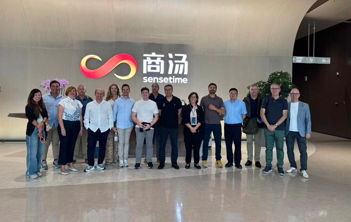 infoRMurcia's tweet photo. Estos días están conociendo el entorno de MWC Shanghai y 4YFN Shanghai, y conectando con empresas, startups, centros especializados e inversores.

⬇️ https://t.co/fZjugnO9uu