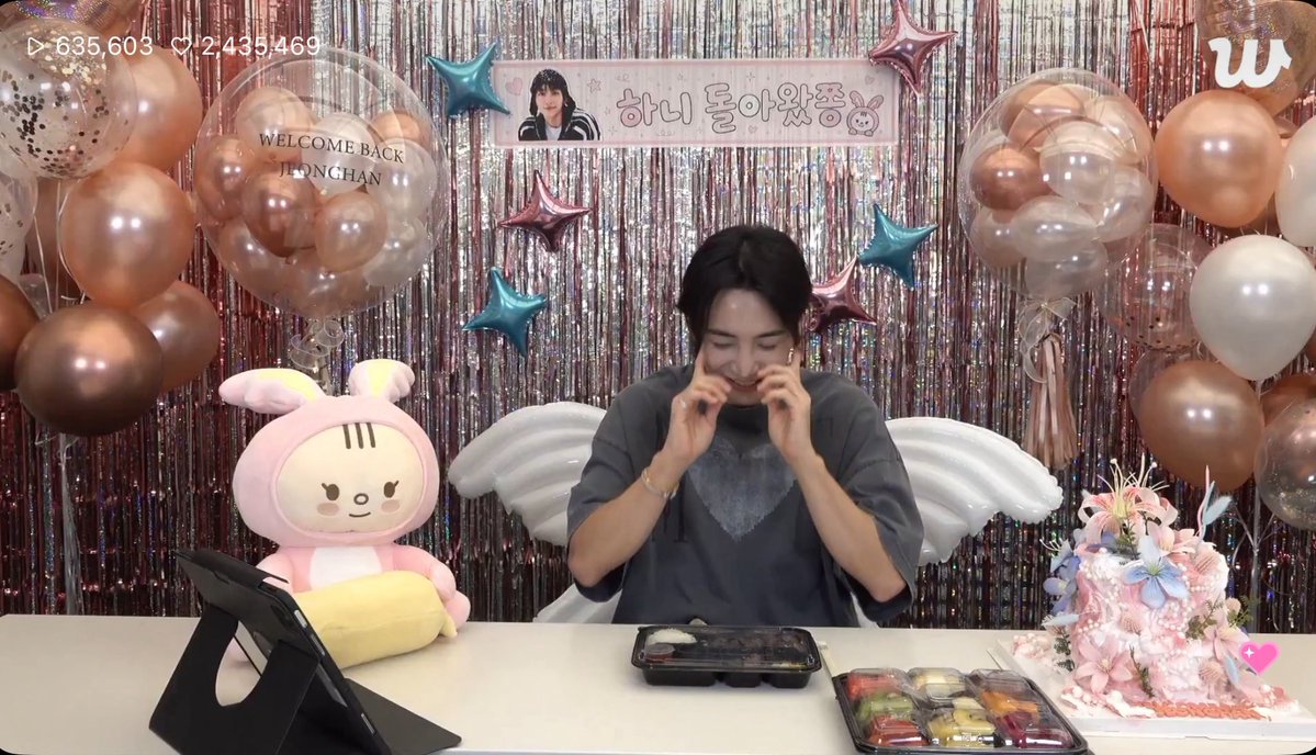 hoshingiee_'s tweet photo. My heart is so happy!! Welcome back, our dearest hannie!! 🥹❤️

WELCOME BACK YOON JEONGHAN
#JEONGHANisHOME
#정한이돌아온다_기다렸던순간
@pledis_17 https://t.co/gLcKnuy8Qc