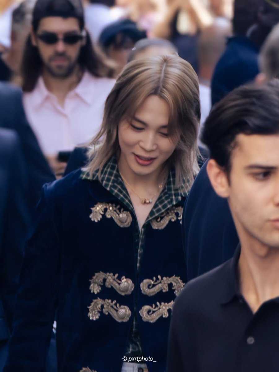 JIMIN_RECORD13's tweet photo. Pxrtphoto Photographer 📸 

➡️ https://t.co/zrT1anvhNA

DIOR GLOBAL AMBASSADOR JIMIN 
PRINCE OF DIOR JIMIN 
JIMIN AT PARIS FASHION WEEK
#JIMINxDIOR
#JIMINxPFW
#JIMINxDiorSummer27
#DiorSummer27

@Dior https://t.co/zhoXR4qjoR