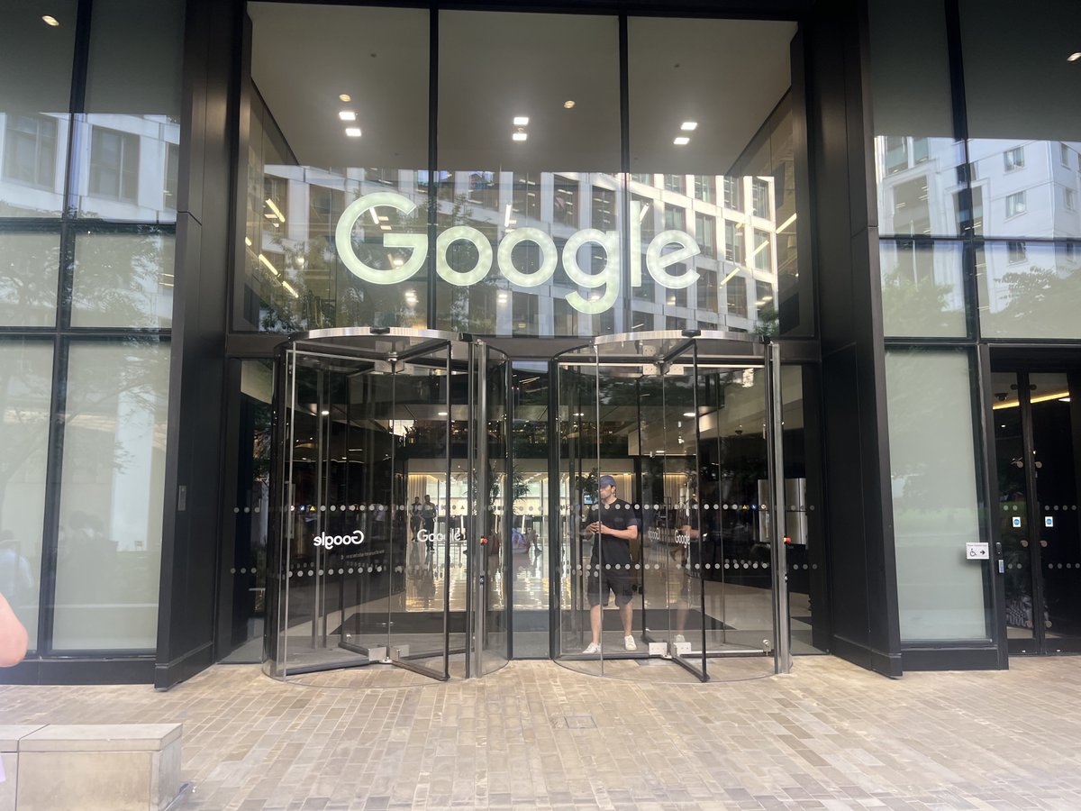 codebarLDN's tweet photo. Thank you to @Google for hosting  last night's
@codebarLDN workshop! 🎉📷 Sign up to join our vibrant community as a student or a coach here https://t.co/dbmTguftKU https://t.co/rz1i3b9Y7P