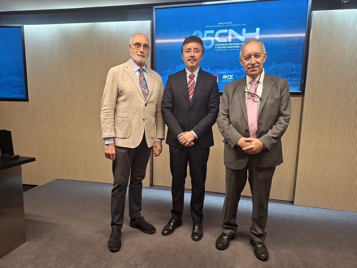 SEDISA_NET's tweet photo. 💫Hoy ha tenido lugar la presentación del 25 Congreso Nacional de Hospitales.
@SanzVillorejo, Presidente de @ANDEorg , Javier Ureña, Director General del Servicio de Salud de Baleares y José Soto, Presidente de SEDISA, han hablado sobre innovación y talento👇#25CNH https://t.co/96E6ealtcg