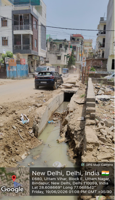 dcwestzone's tweet photo. @sunil40 @MCD_Delhi @LtGovDelhi @CPCB_OFFICIAL @gupta_rekha @abplive Hello,
Thanks for reporting the issue. Dust has been removed from the site/location by the MCD (Photo Attach.) Hence, the complaint stands resolved. https://t.co/NuCboeR3ls