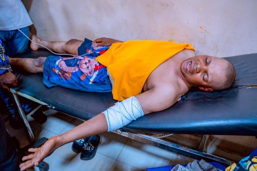 johnafo1986's tweet photo. I have just placed before the international community docs evidence relating to political violence, killings, and threats to democratic participation in Osun State.
#ProtectOsunVoters https://t.co/SFrV5CL5fD