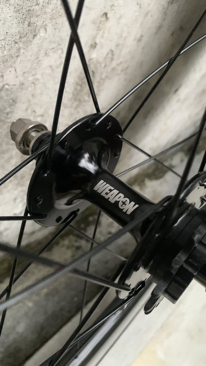 asprikoceng's tweet photo. WTS WS CARBON WEAPON 9CM (ban+cogset) included inbox aza santuy #fnfjb https://t.co/QbxbtmVa9q