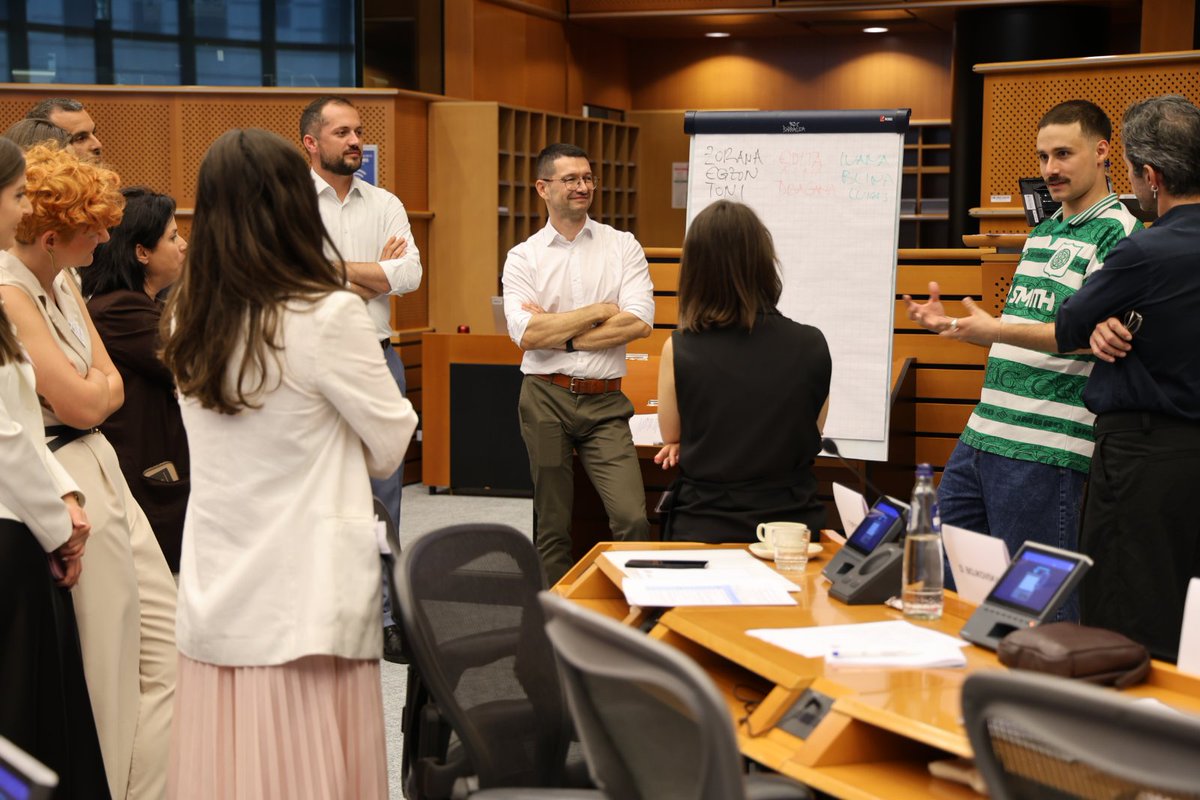 OgiMarkovic7's tweet photo. Meaningful conversations previous 2️⃣ days in #Brussels at the 5th #BridgingTheGap Conference 🙏

Disinformation, mental health, regional cooperation and youth participation were at the center of discussions shaping our shared future. 🇪🇺

Cc: @rccint @EP_DEG @eu_enlargement_ 🤝 https://t.co/fZBBF1mmiF