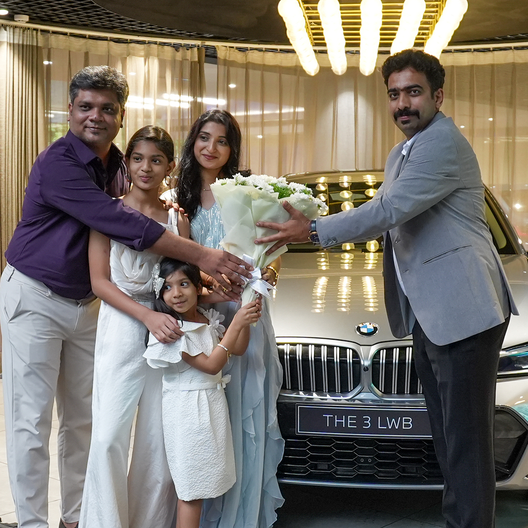 bmwdeutsche's tweet photo. A new chapter of #3rill, unlocked.
Congratulations to Mr. Abhilash Noah and Family on their brand new BMW 3LWB. Welcome to the world of sheer driving pleasure.
#BMW3LWB

Book your test drive today: 📲 +91 9971314315
---
#SkipBoring #Luxury #BMW #deutschemotorenwhitefield https://t.co/Y2QYuKGsF4